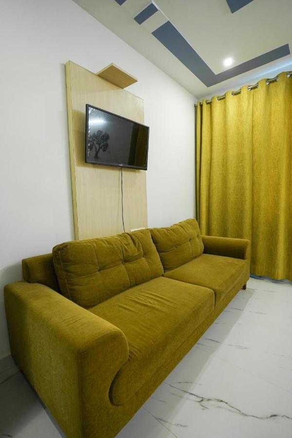 Lime Tree Service Apartment - Near Artemis Hospital ,Gurgaon Exteriör bild